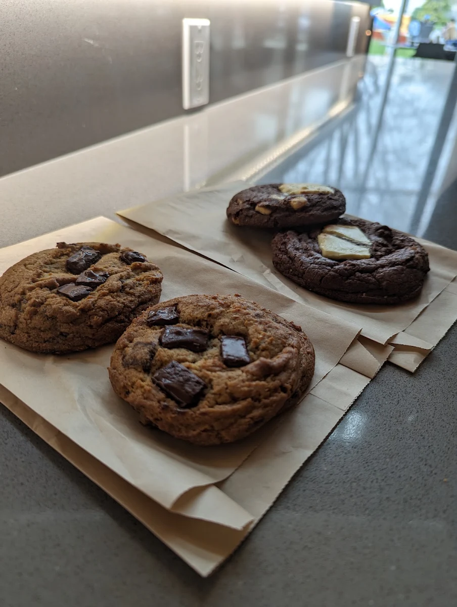 Chunky Chocolate Chip Cookies