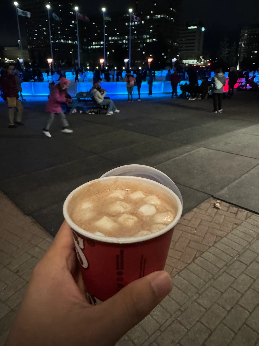 Highlights, BeaverTails Winter Store