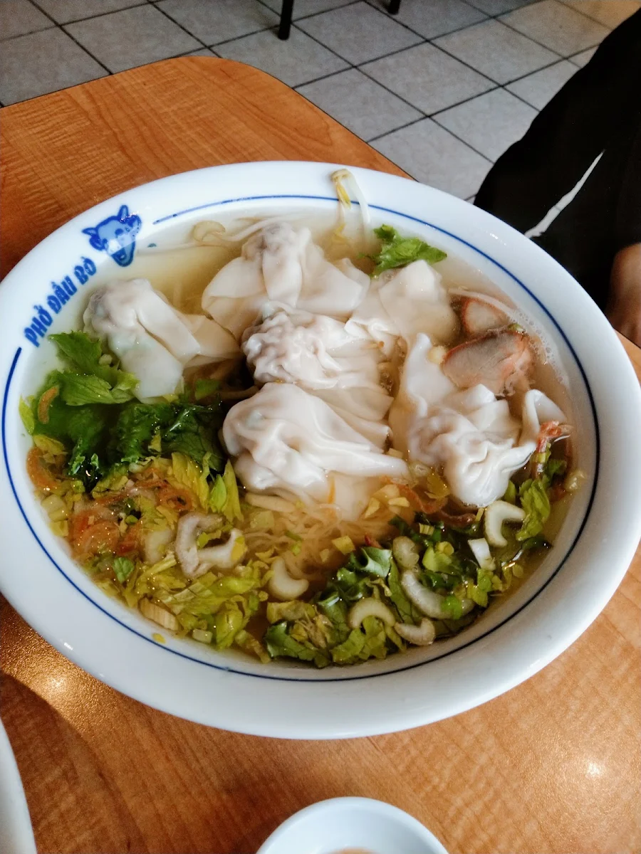 Wonton Soup Sup Hoanh Thanh