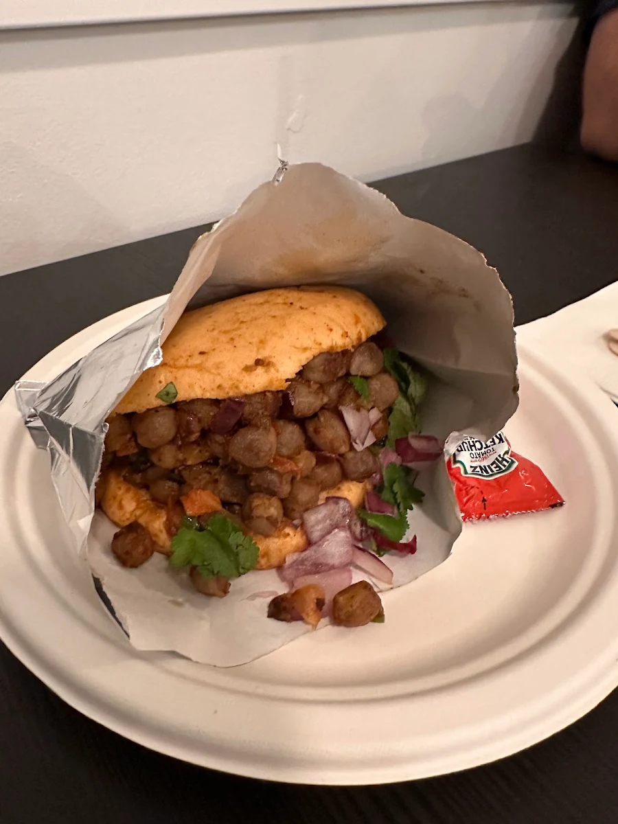 Chole Kulche