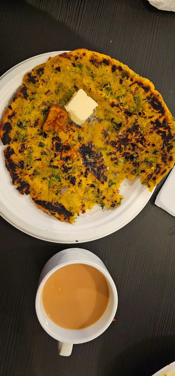 Maki Methi Paratha