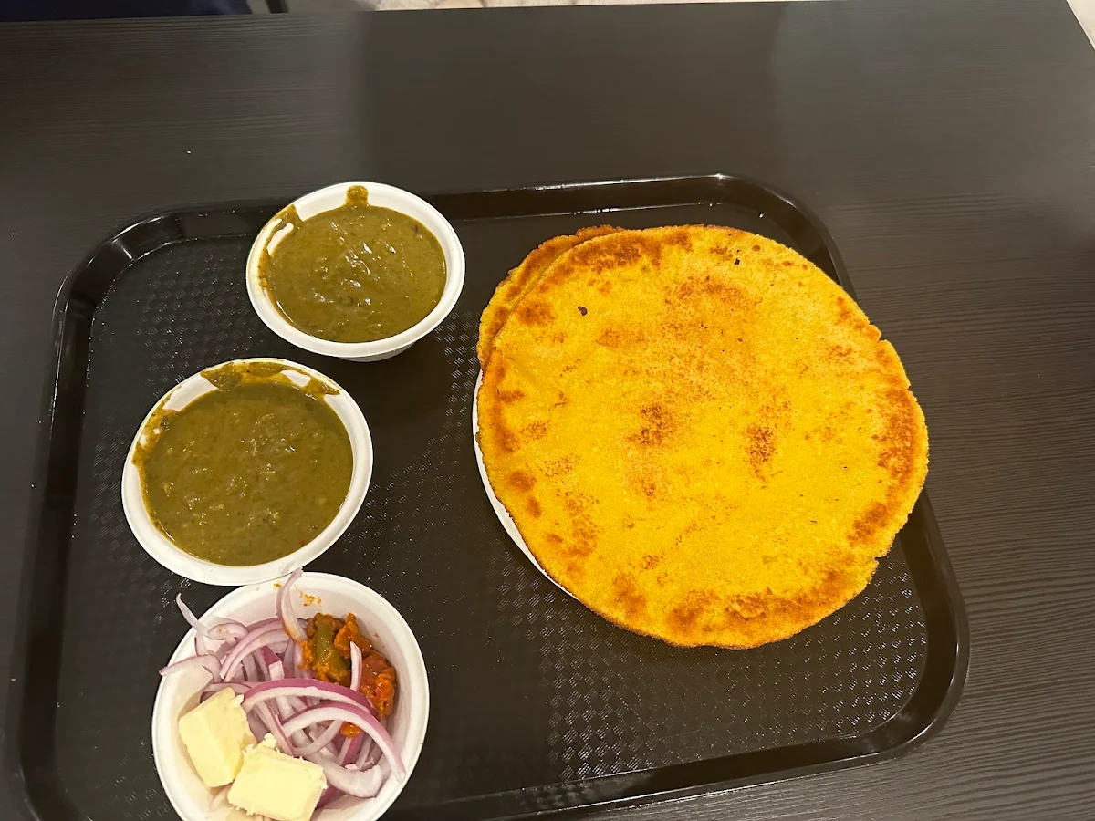 Saag Makki Roti Thali