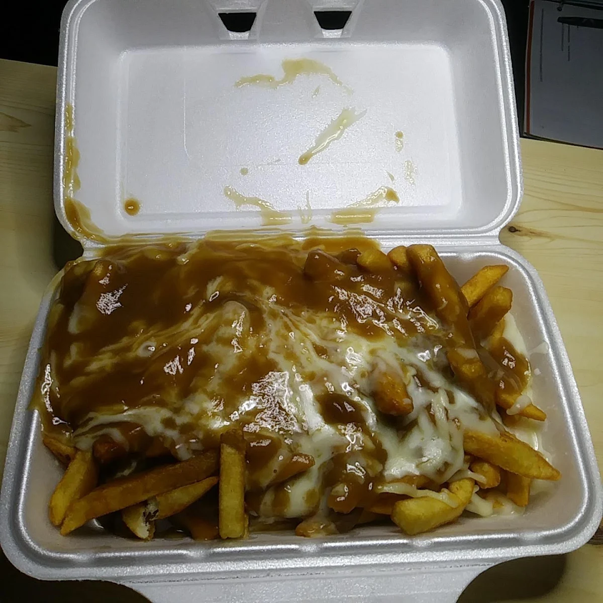 Poutine, Diamond Pizza