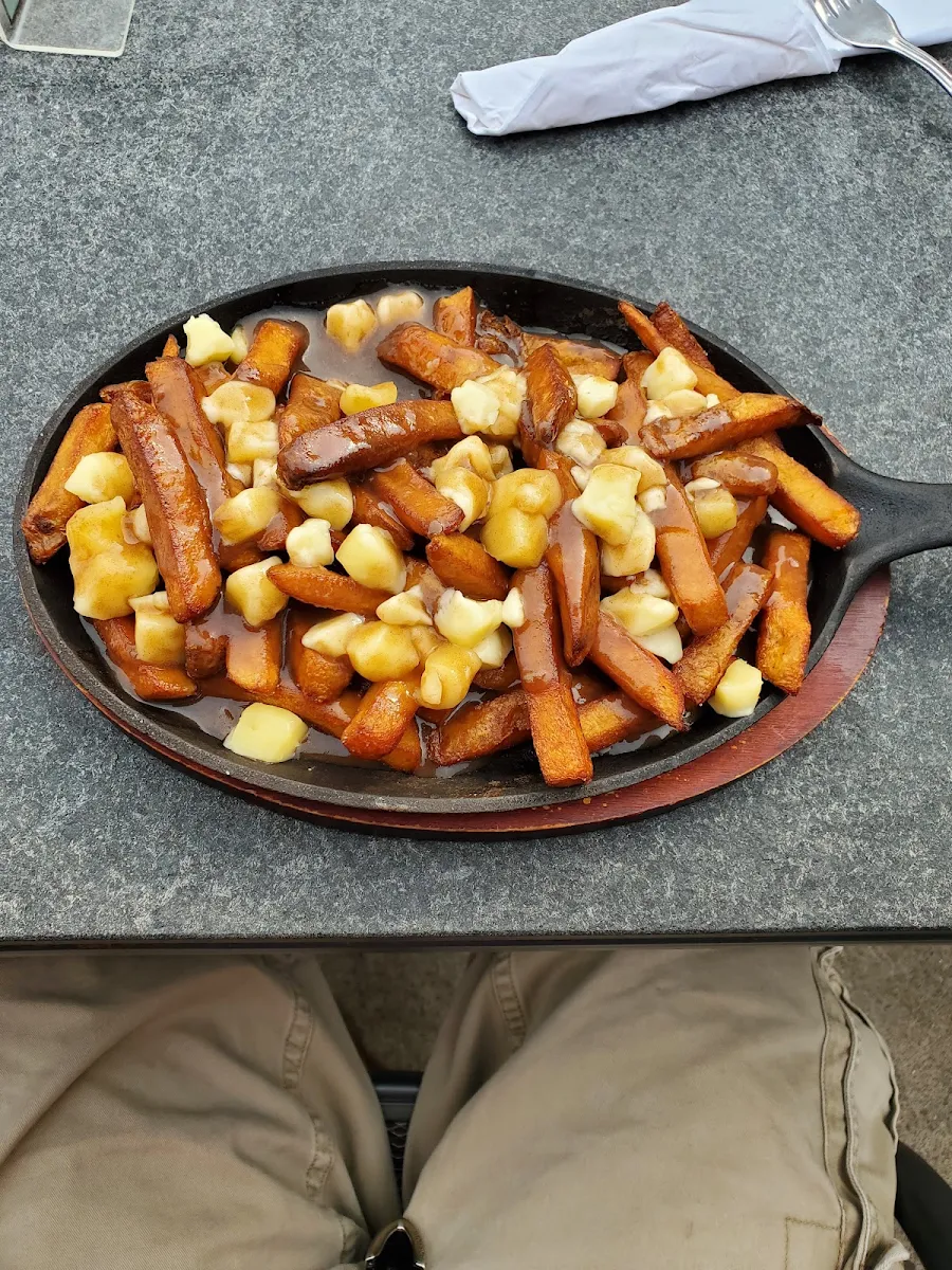 Classic Poutine