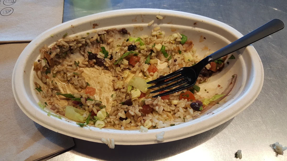 Chicken Bowl with Brown Rice Black Beans