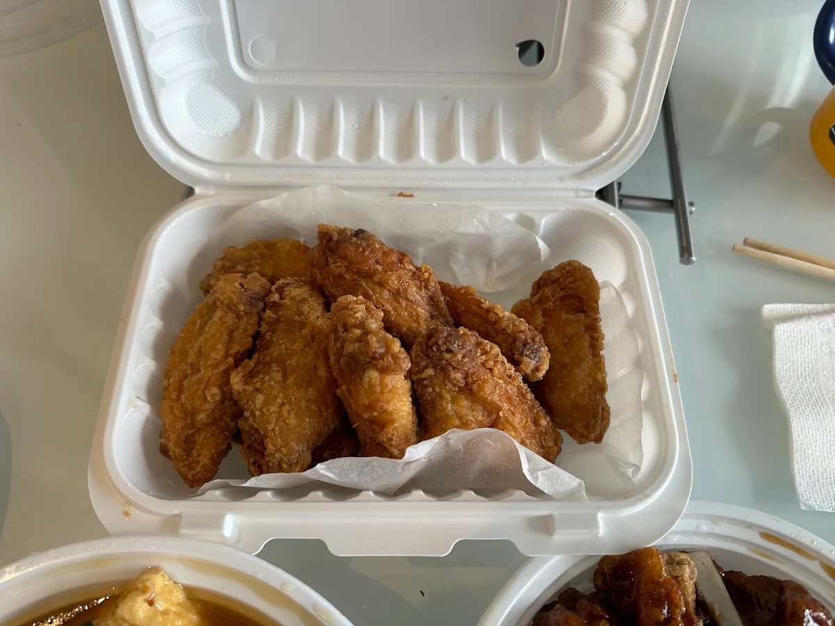 Deep Fried Chicken Wings