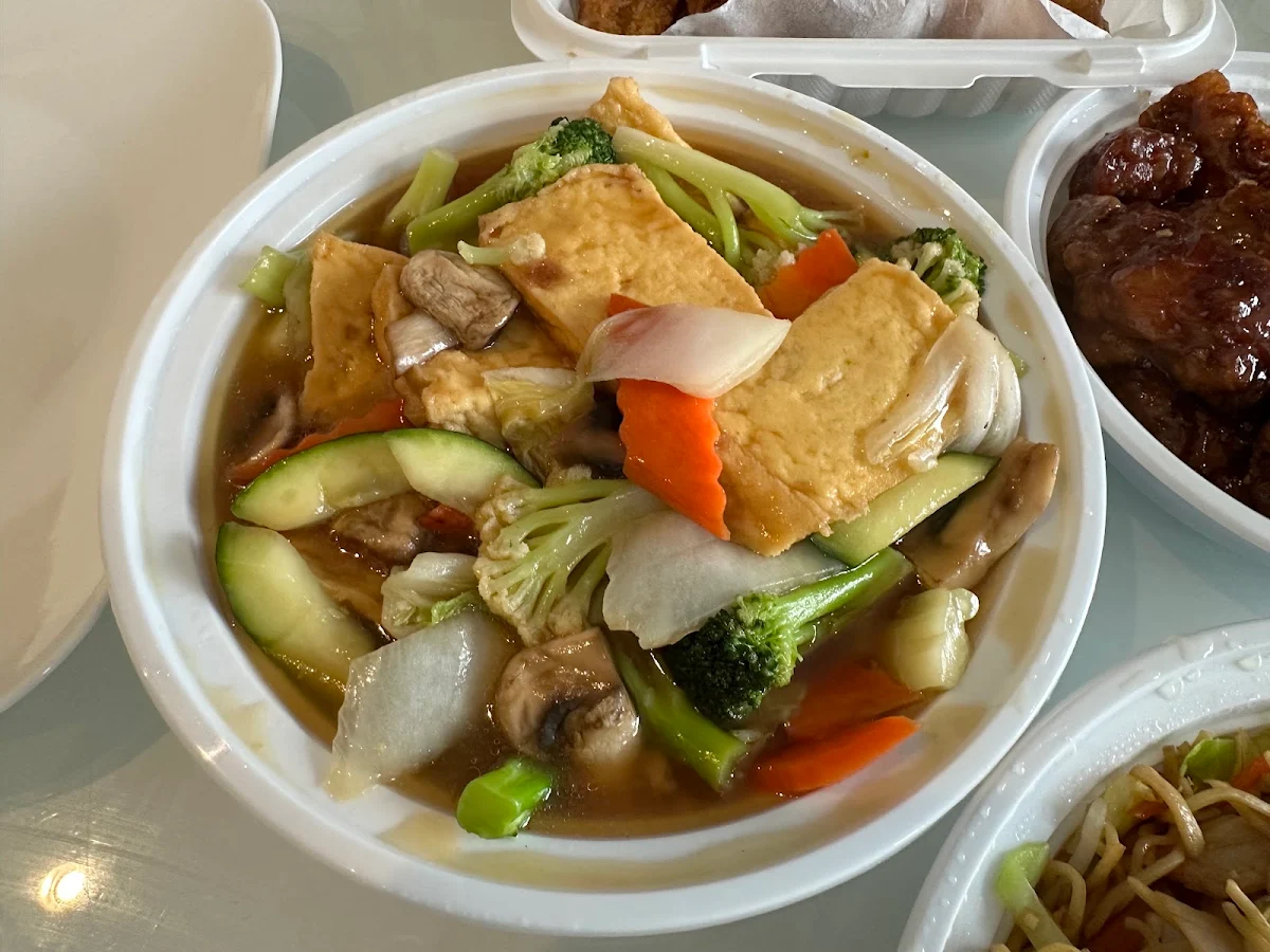 Deep Fried Tofu with Stir Fried Vegetables
