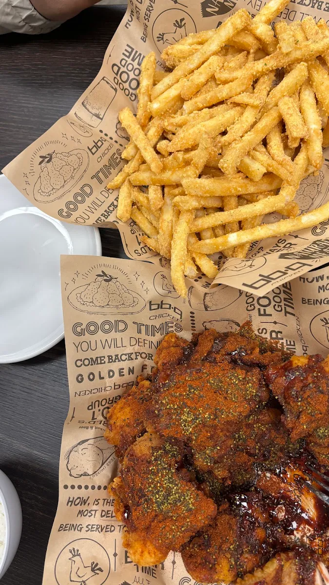 Caribbean Chicken and Cheesling Fries
