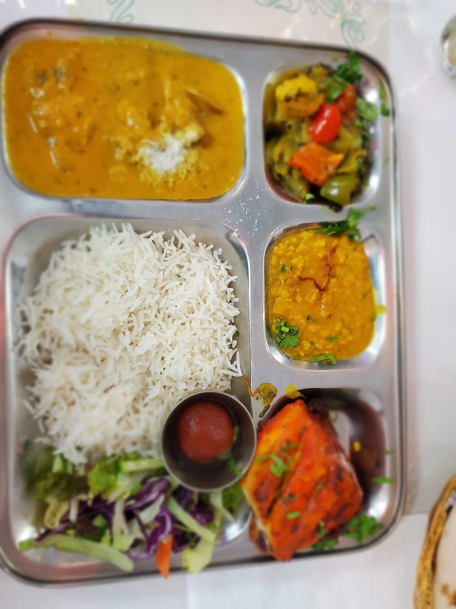 Végé Veggie Thali