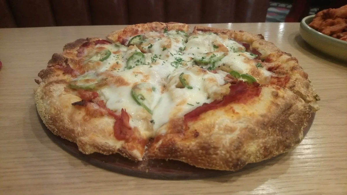 Hawaiian Pizza
