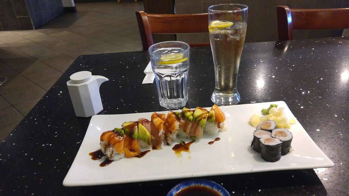 Rainbow Roll Tuna Roll