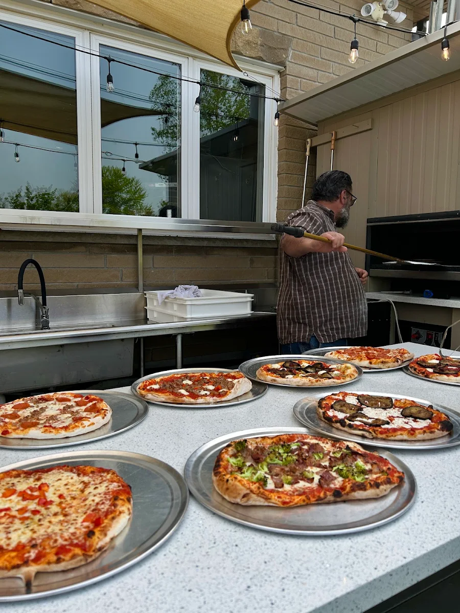 Highlights, Monopoli Pizza