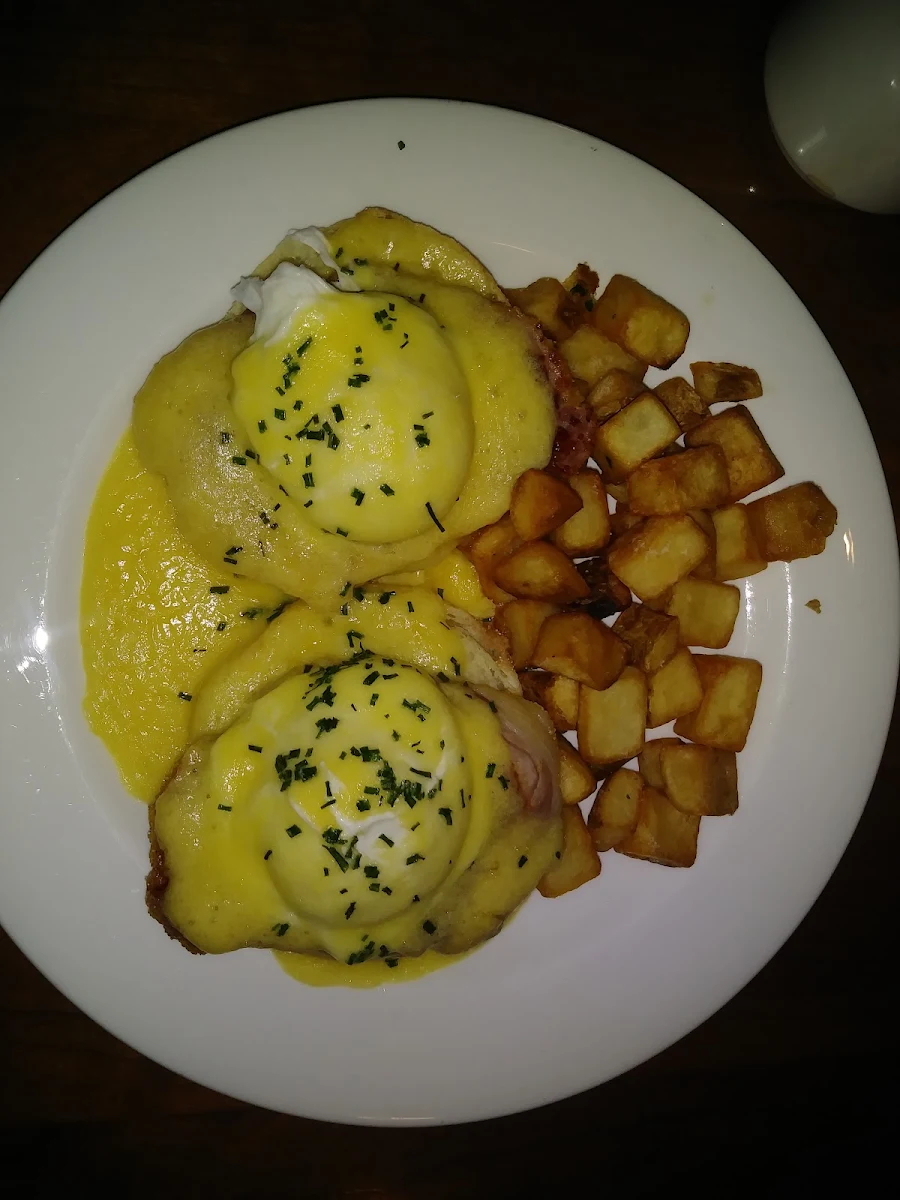 Eggs Benedict
