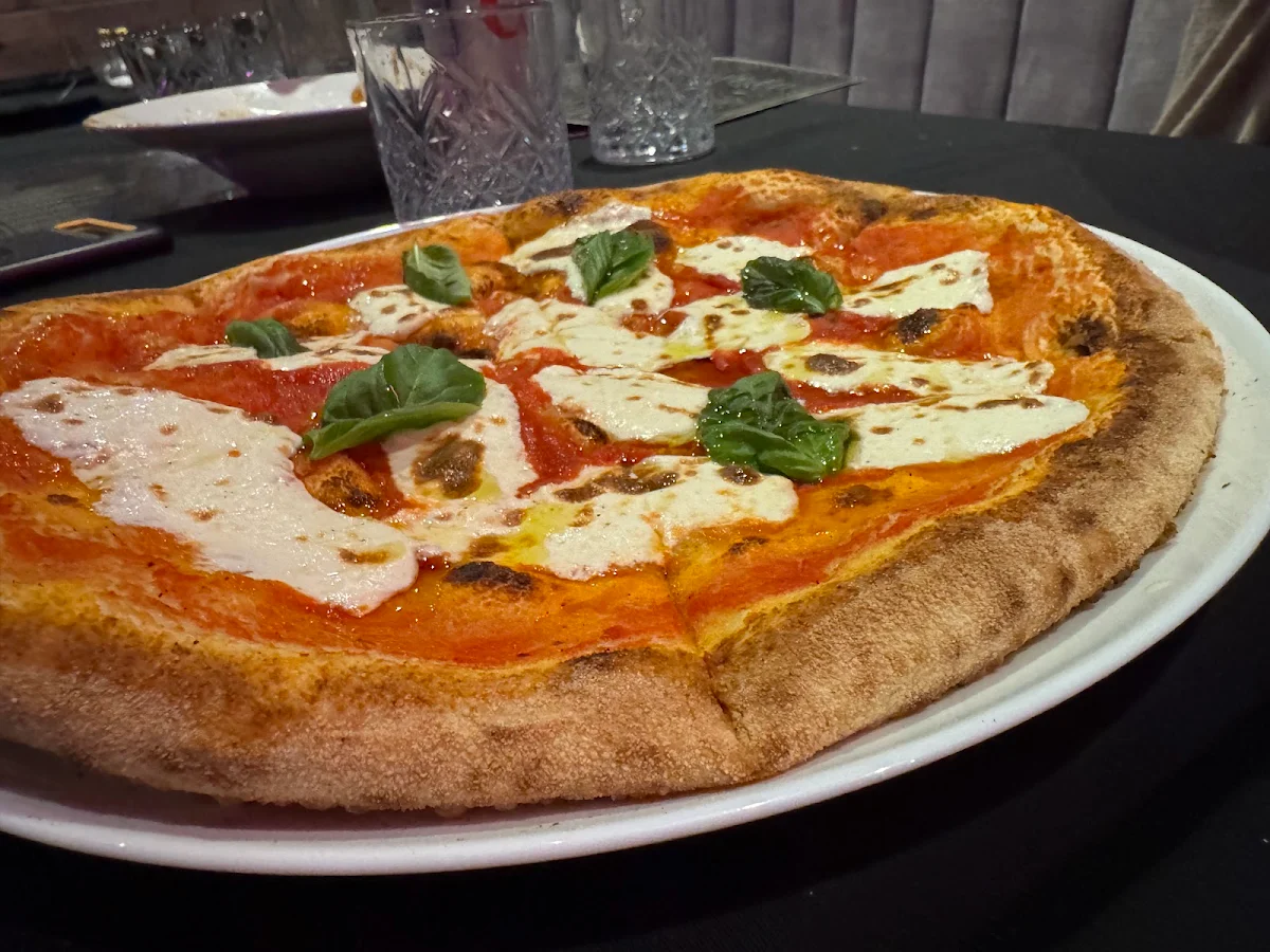 Traditional Pizza Margherita