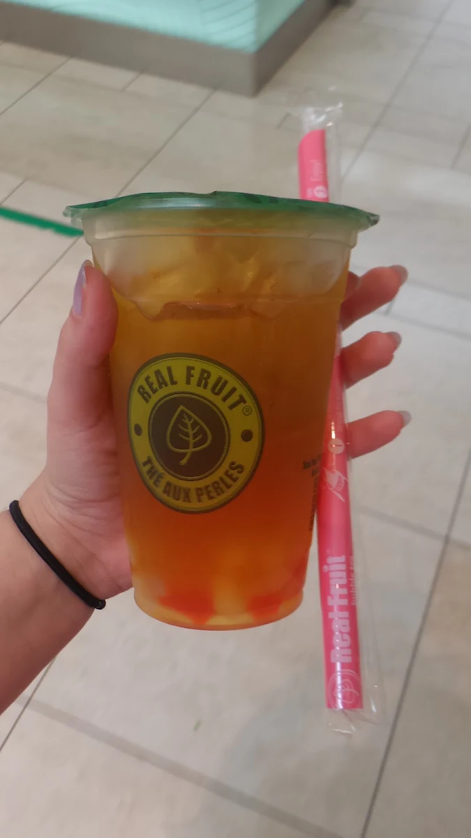 Peach Green Tea with Rainbow Jelly