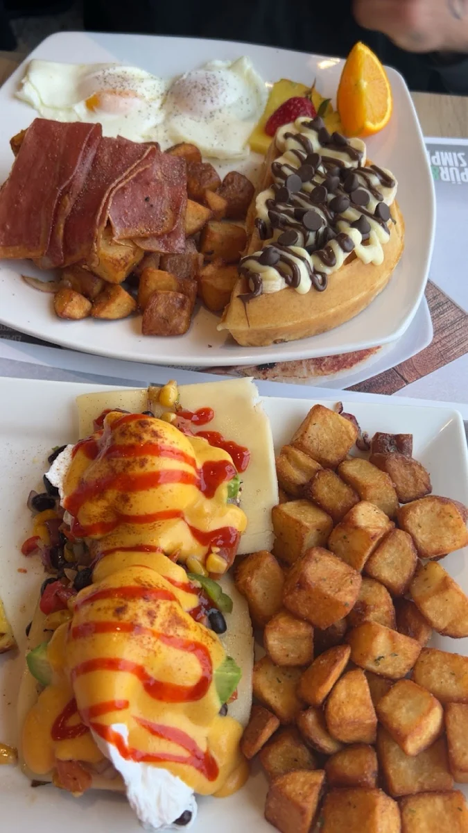 Small Breakfast Poutine Petite Poutine Déjeuner