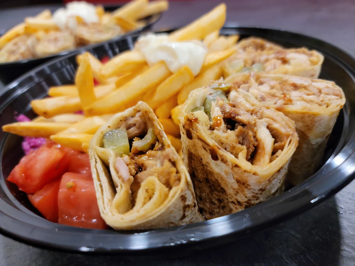Chicken Shawarma Plate, Tuque Shawarma