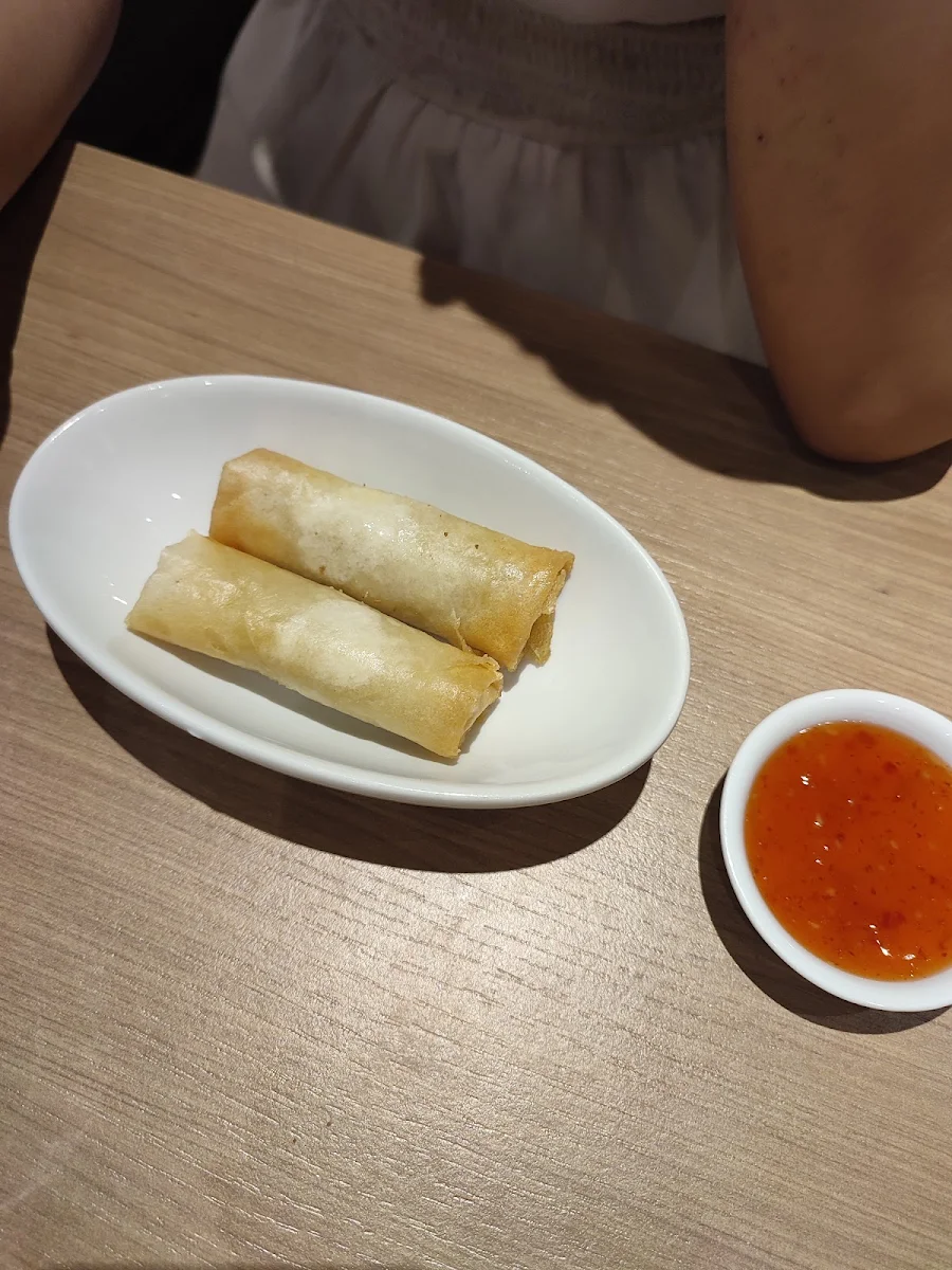 Imperial Vegetarian Rolls 2pcs
