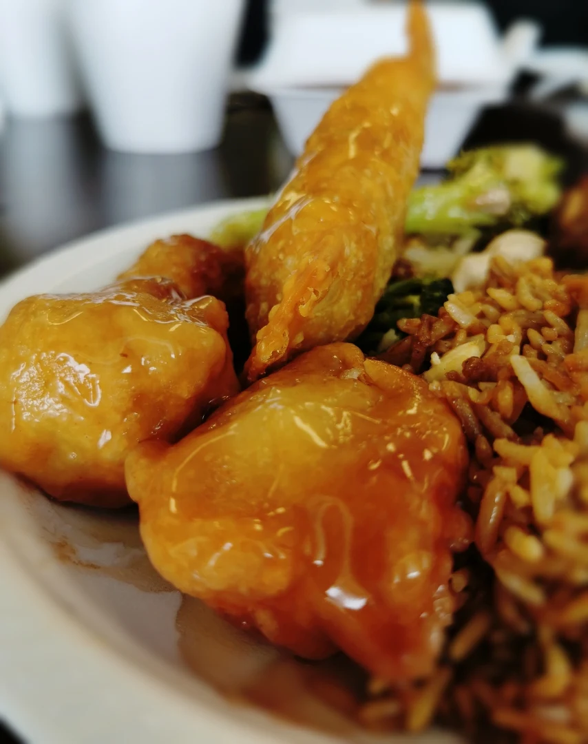 Sweet & Sour Chicken Balls 6 Egg Rolls