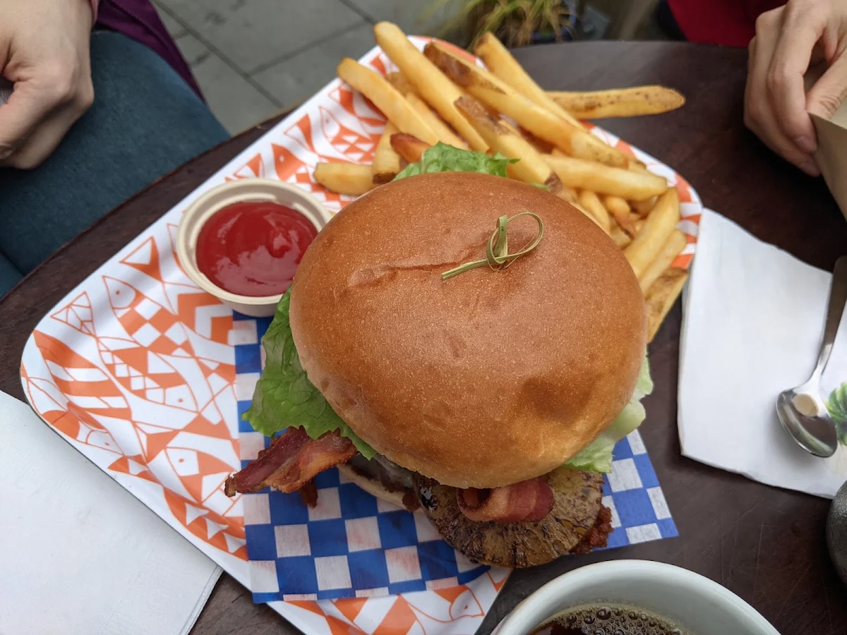 Boatshed Burger