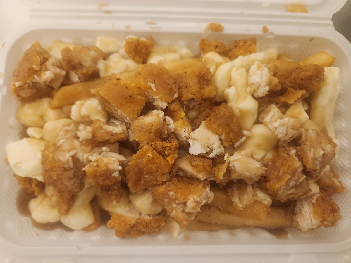 Classic Chicken Poutine