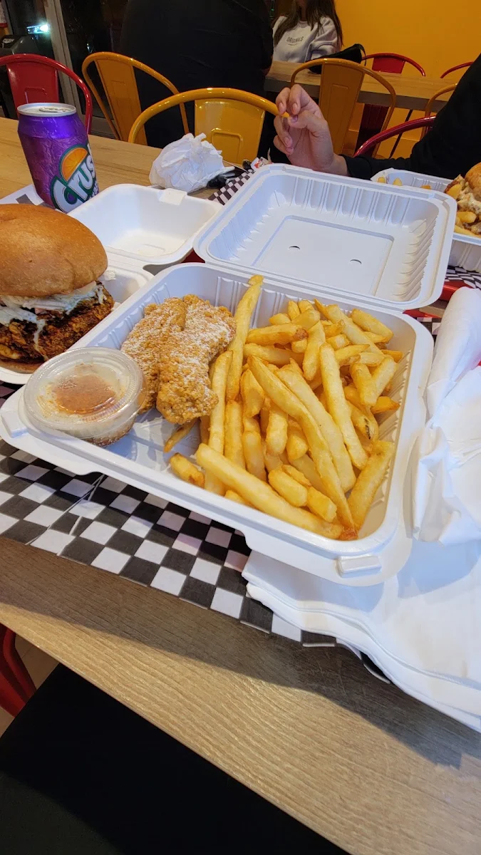 Spicy Garlic Parmesan Nashville Burger