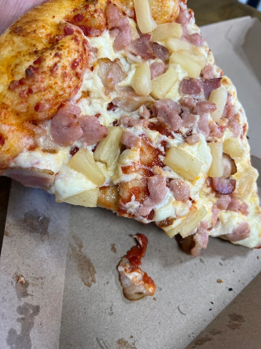 Tropical Hawaiian Pizza