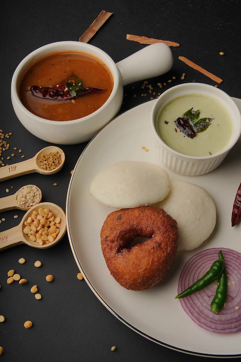 Idli Vada Combo