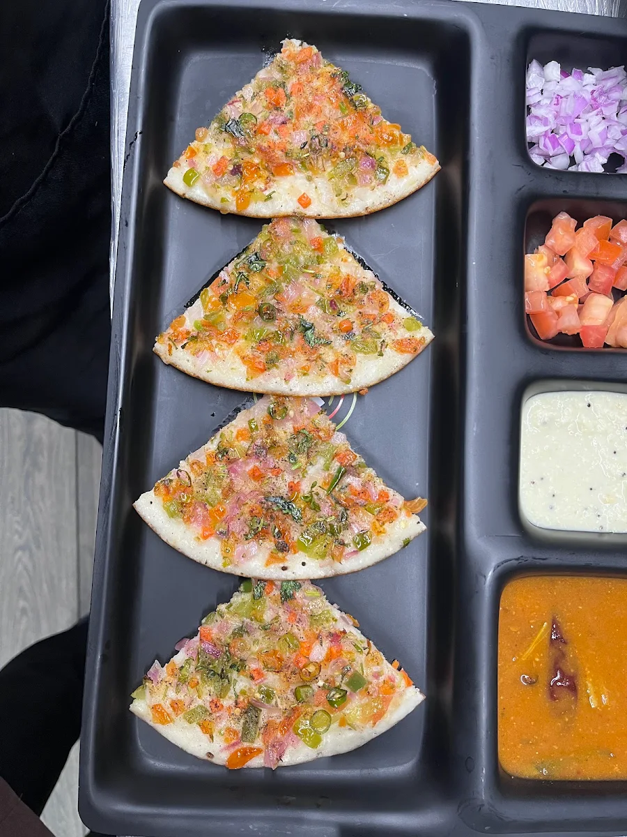 Mix Veg Uttapam