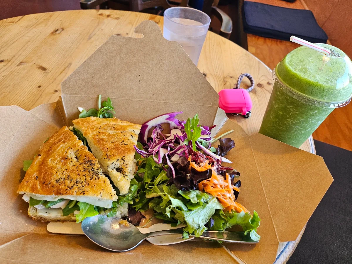 Pesto Chicken Sandwich Green Smoothie