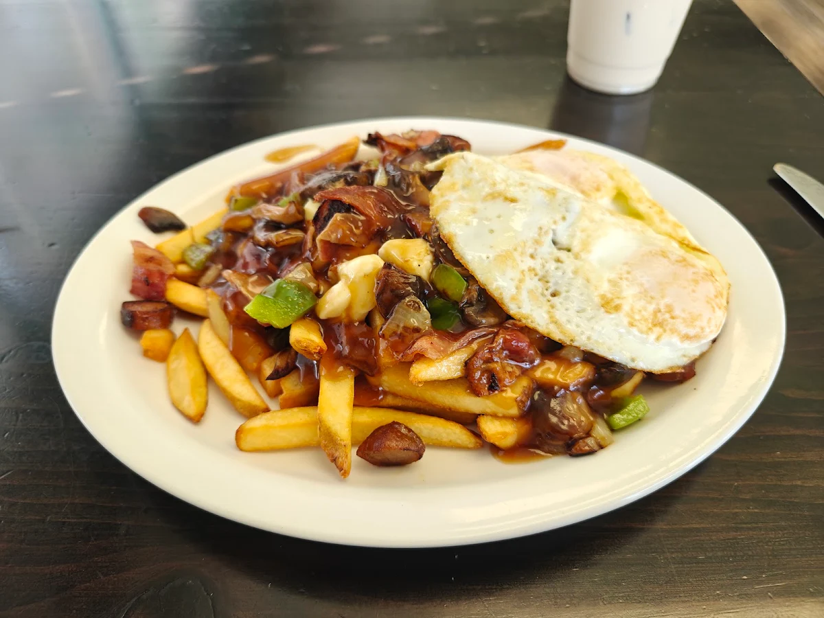 Breakfast Poutine