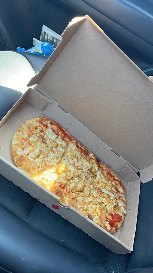 Chicken Parmesan Flatbread Pizza