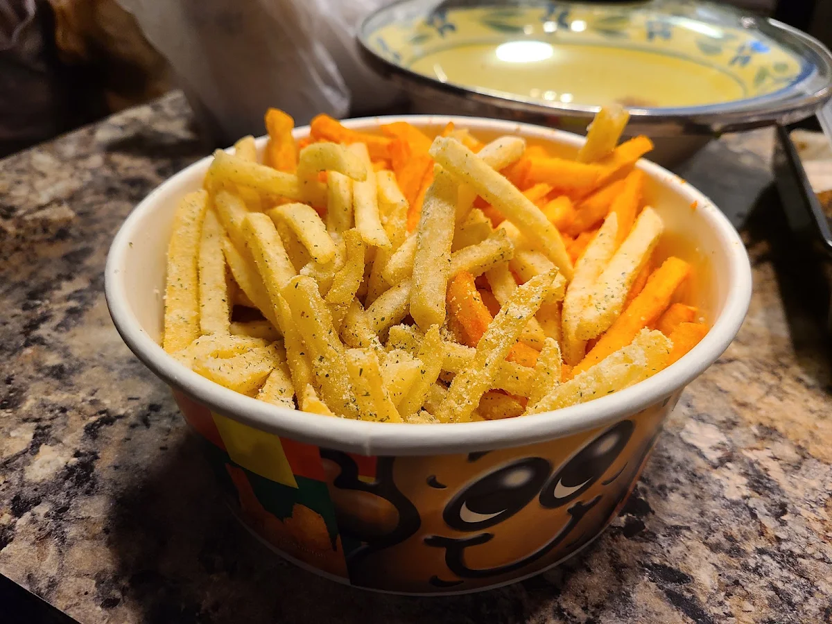 Sour Cream and Cheese Flavour Fries
