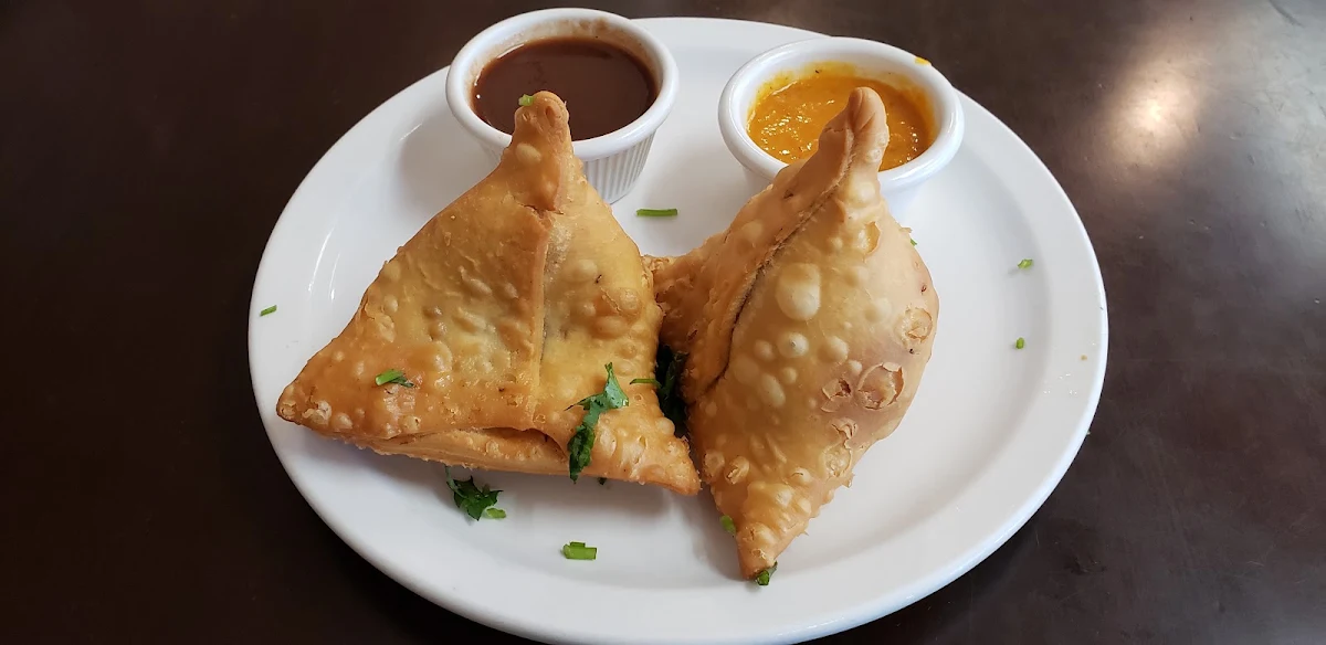 Vegetable Samosa 2 pcs