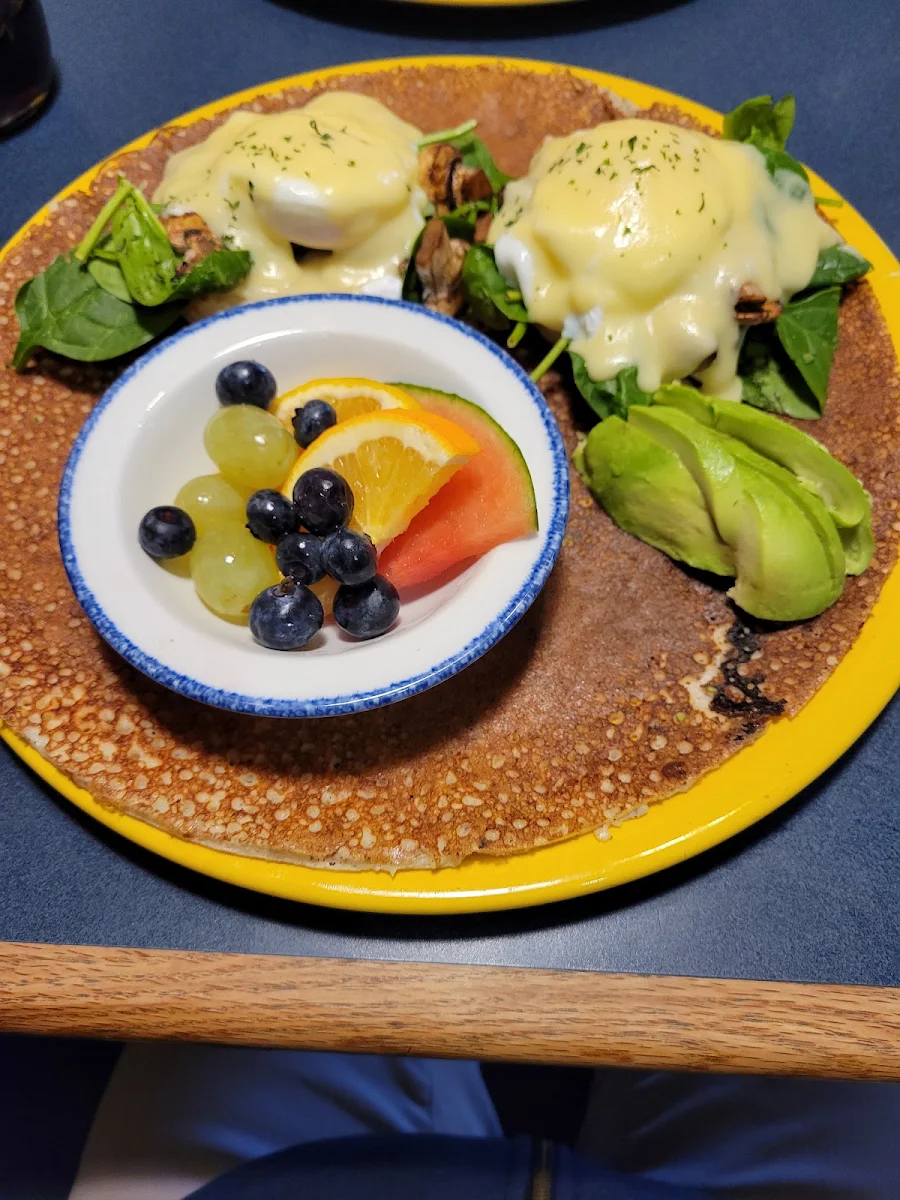 Spinach & Mushroom Eggs Benedict