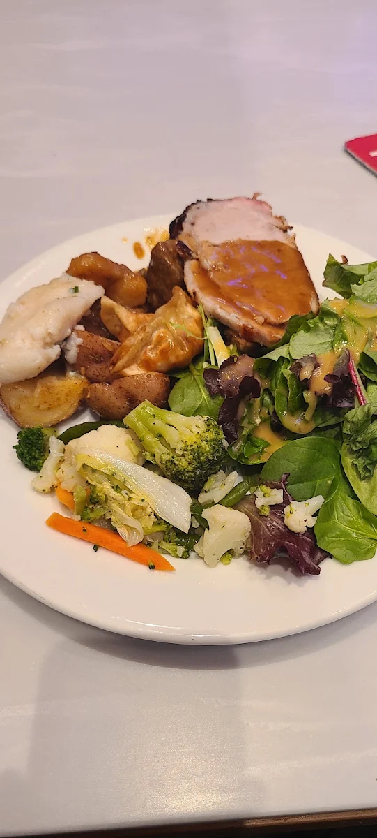 Buffet Plate, The Buffet at Cascades Casino Delta