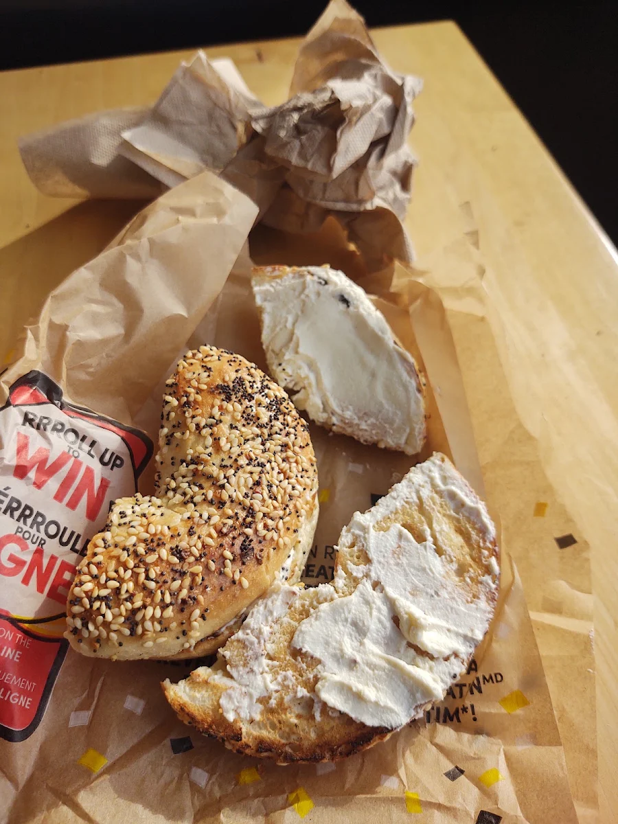 Everything Bagel with Cream Cheese
