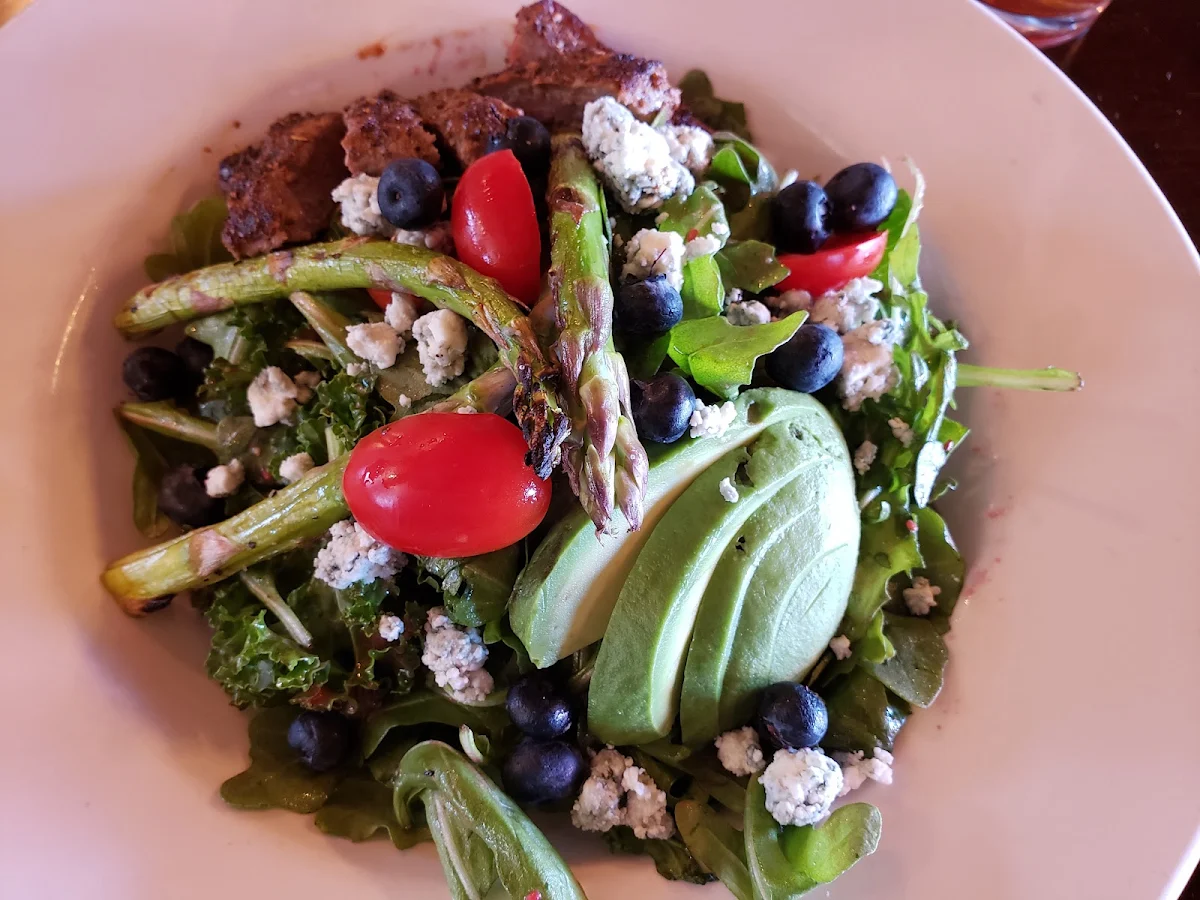Black and Blue Salad with Steak