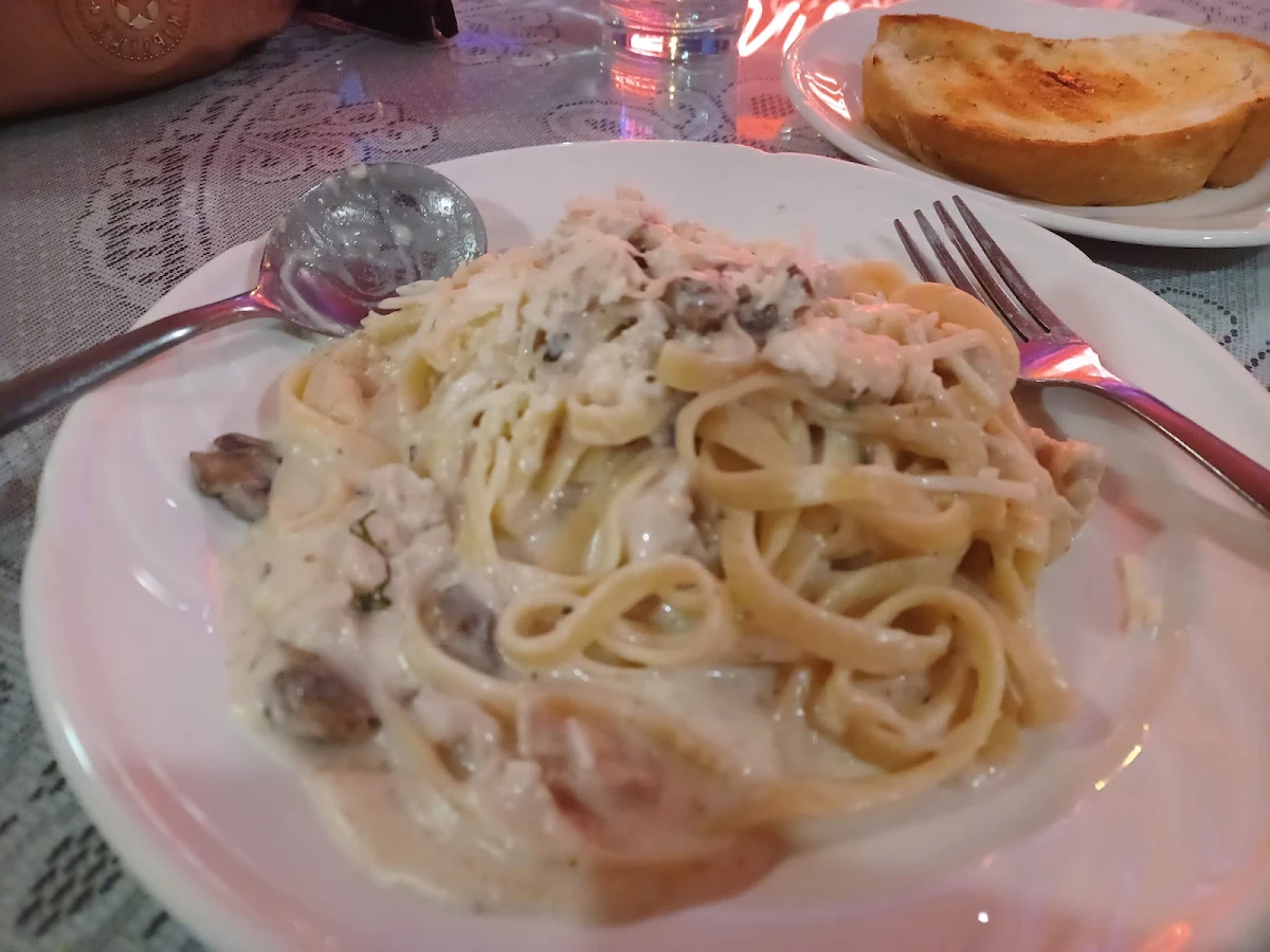 Chicken Fettuccine Alfredo