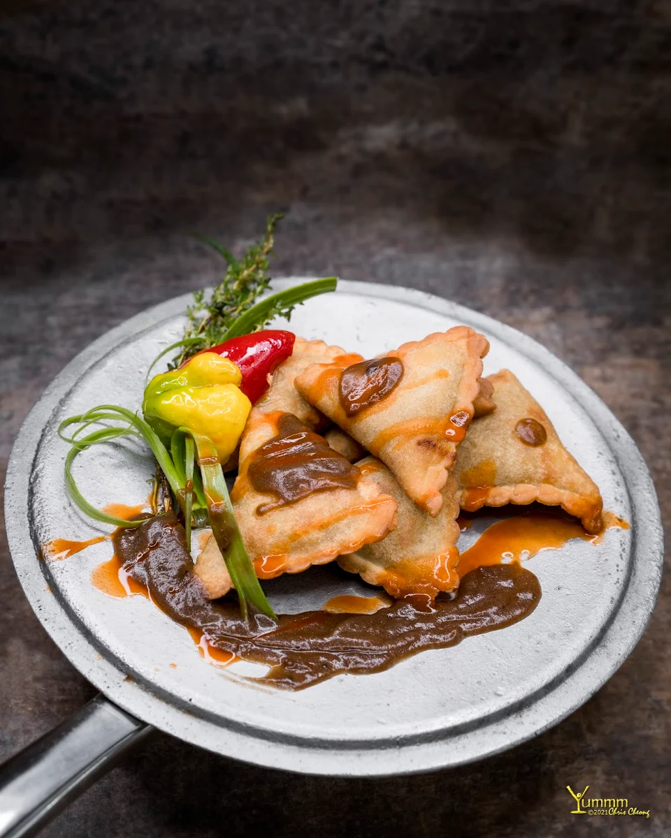 Samosas, Scotchiees