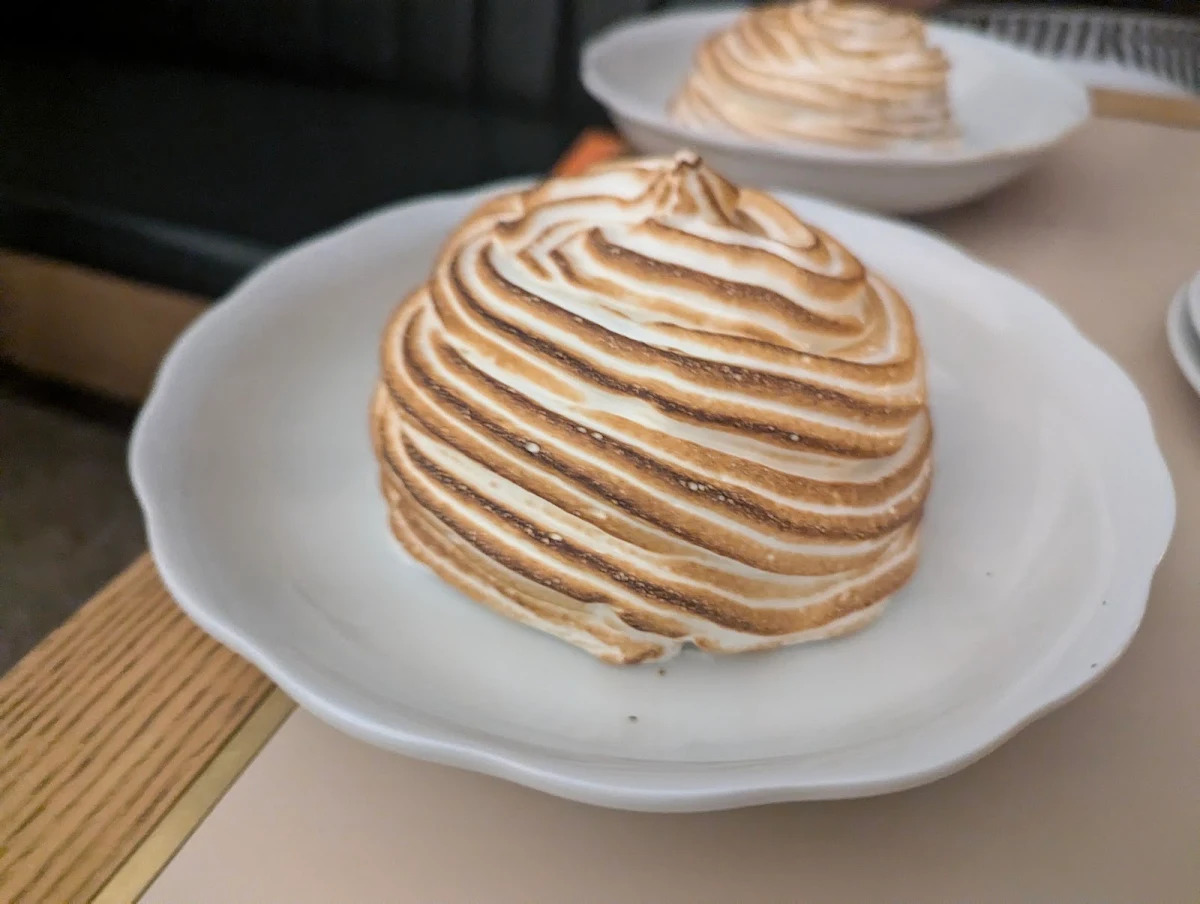 Bomba Alaska Glace à La Fraise