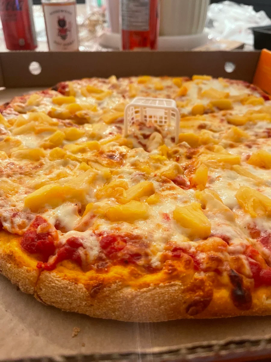 Tropical Hawaiian Pizza
