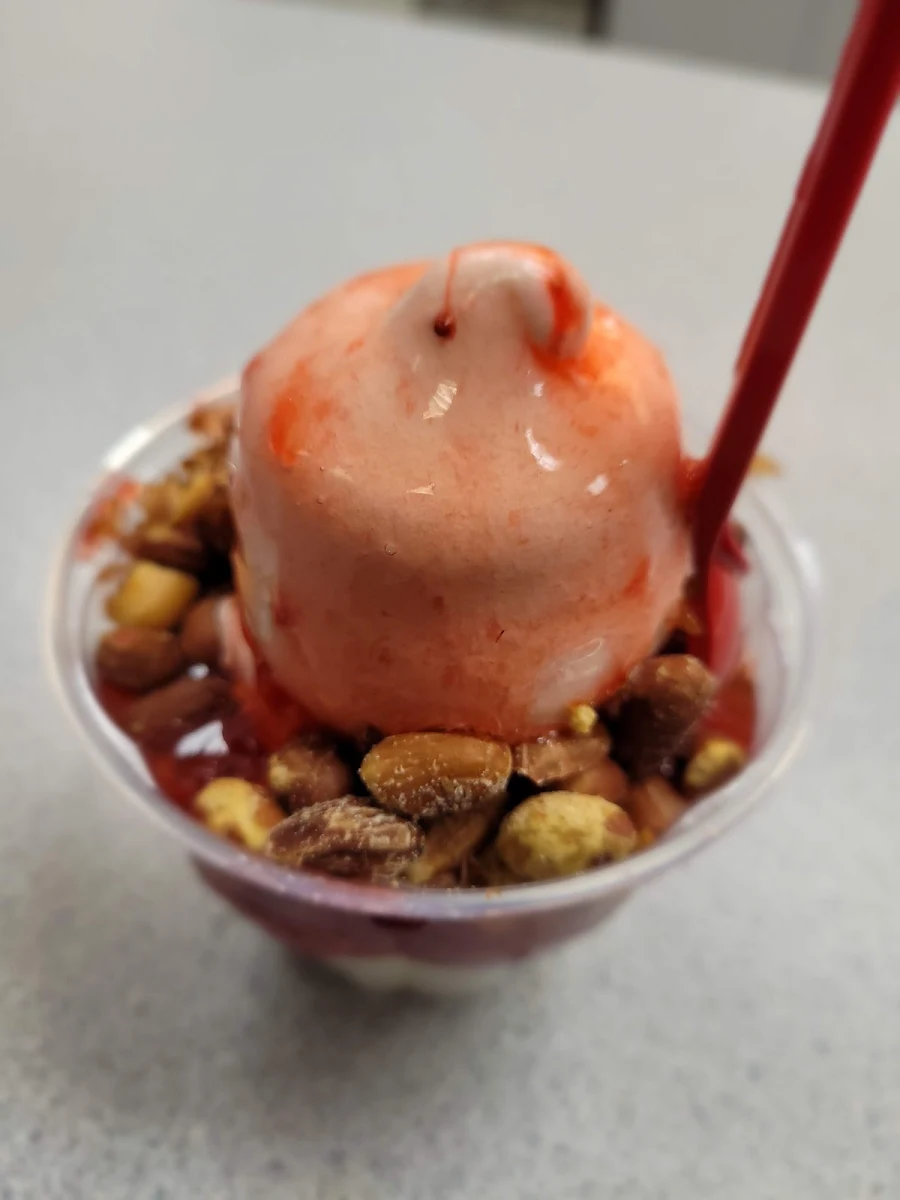 Strawberry Sundae with Crushed Peanuts