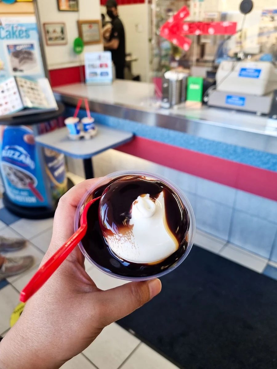 Vanilla Ice Cream with Caramel and Chocolate