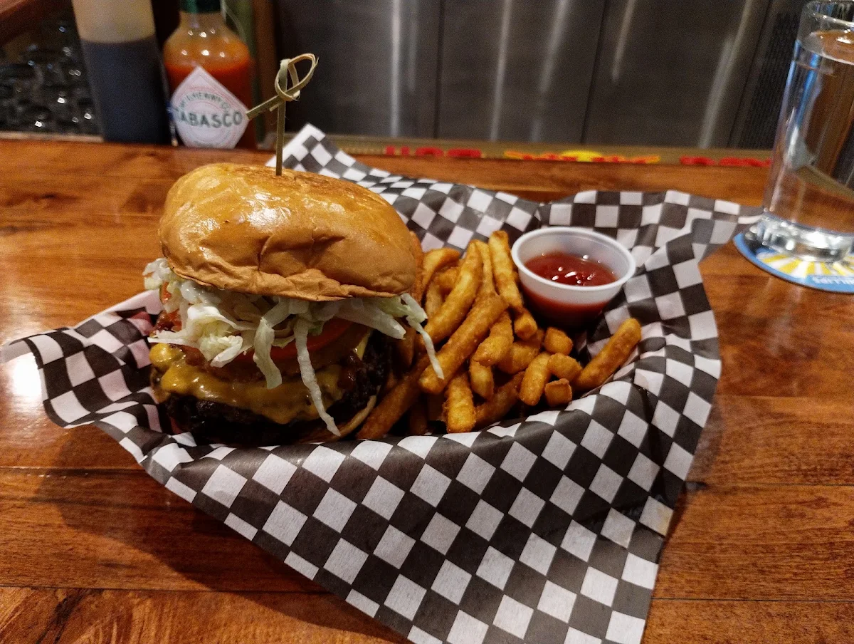 Pounder Burger