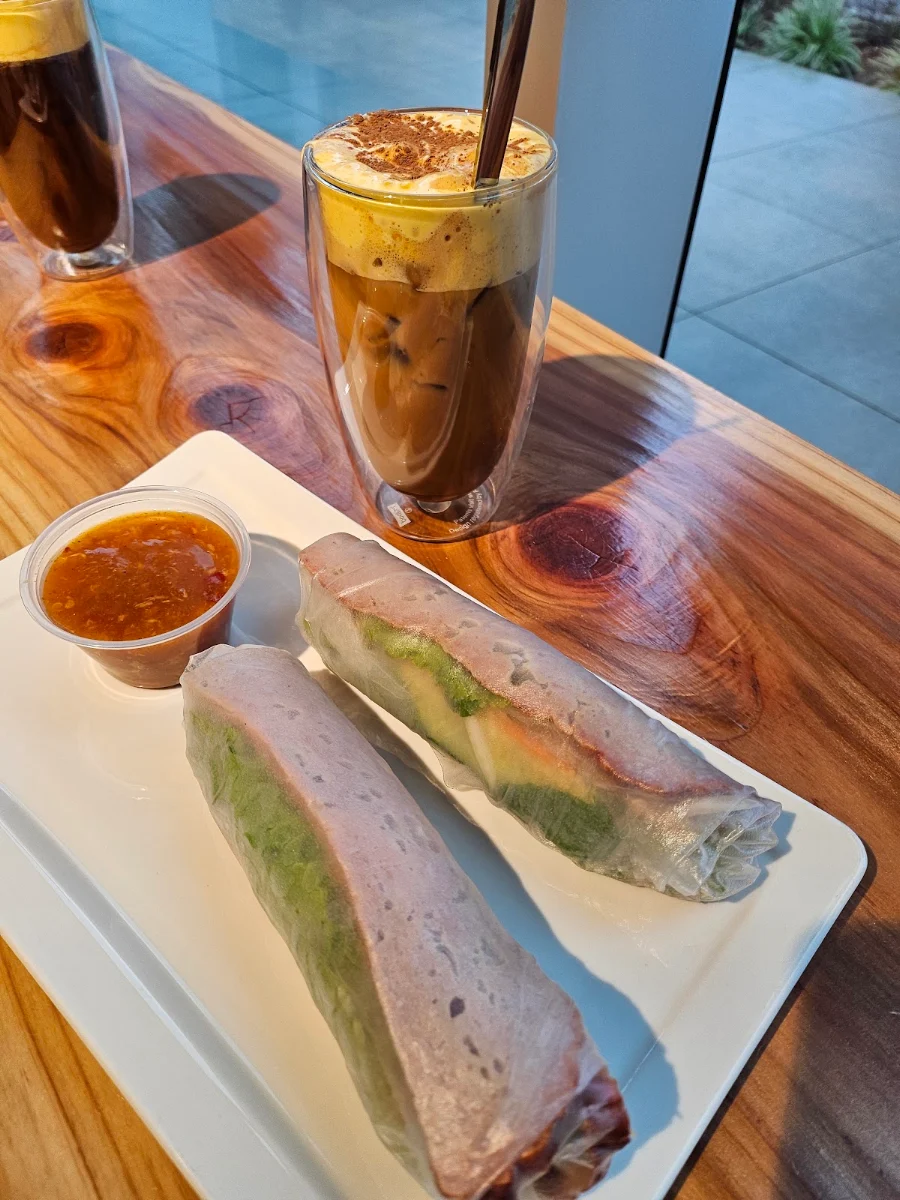 Smoked Duck salad rolls