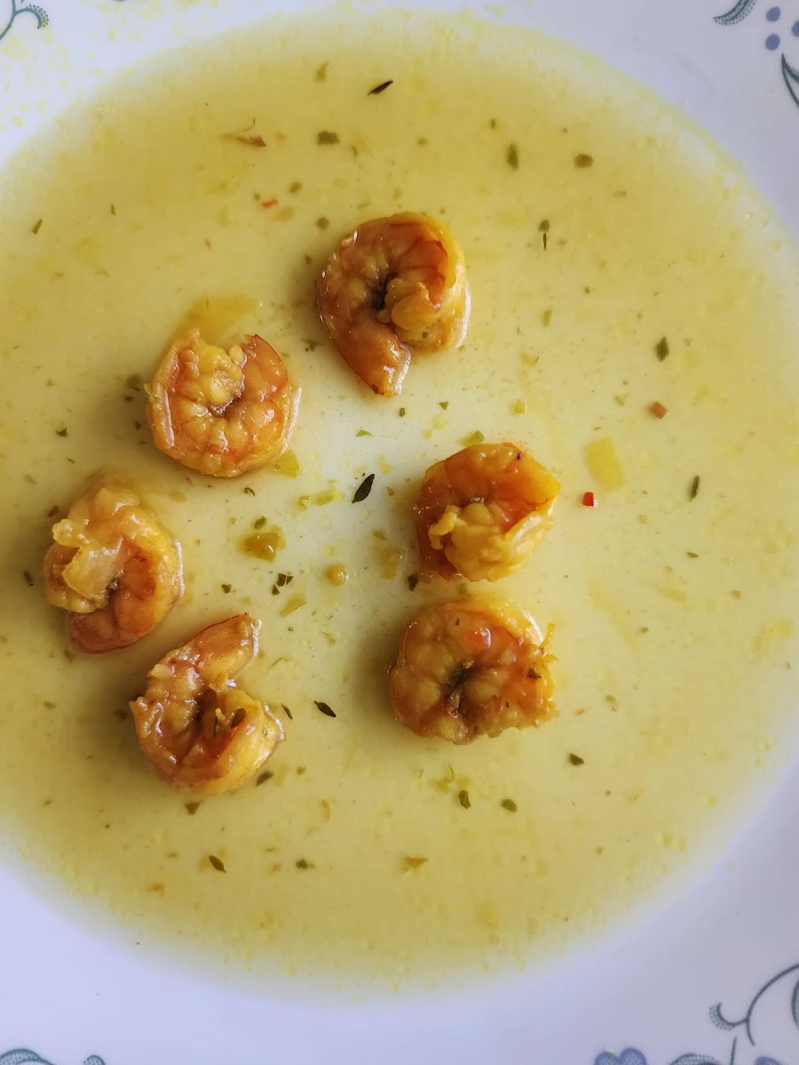 Curried Shrimp More Like Watered Down Shrimp the Gave Me in My Takeout Bowl Never Again
