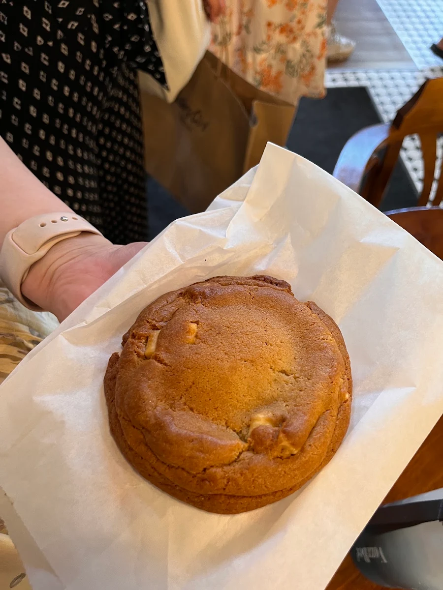 White Chocolate Macadamia