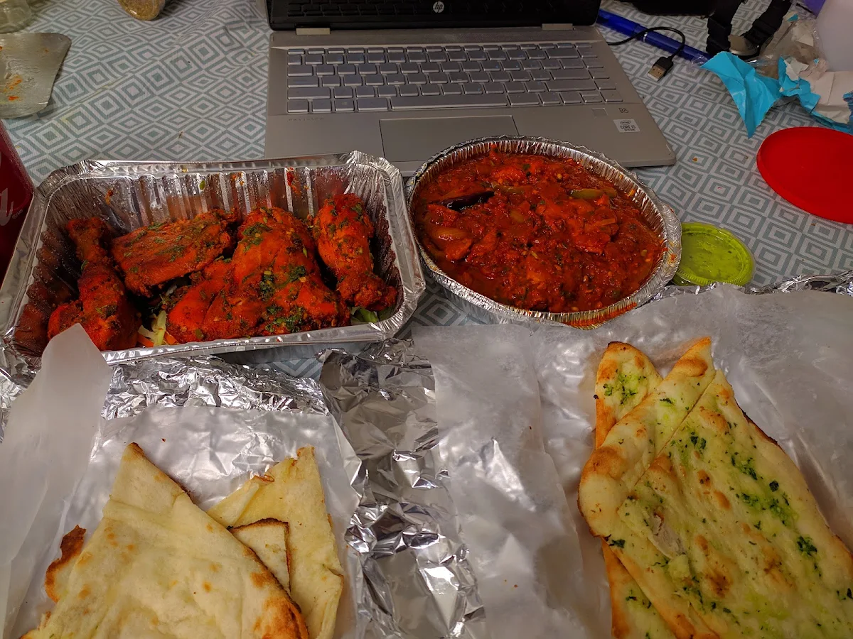 Garlic Naan Chicken Zalfrezi
