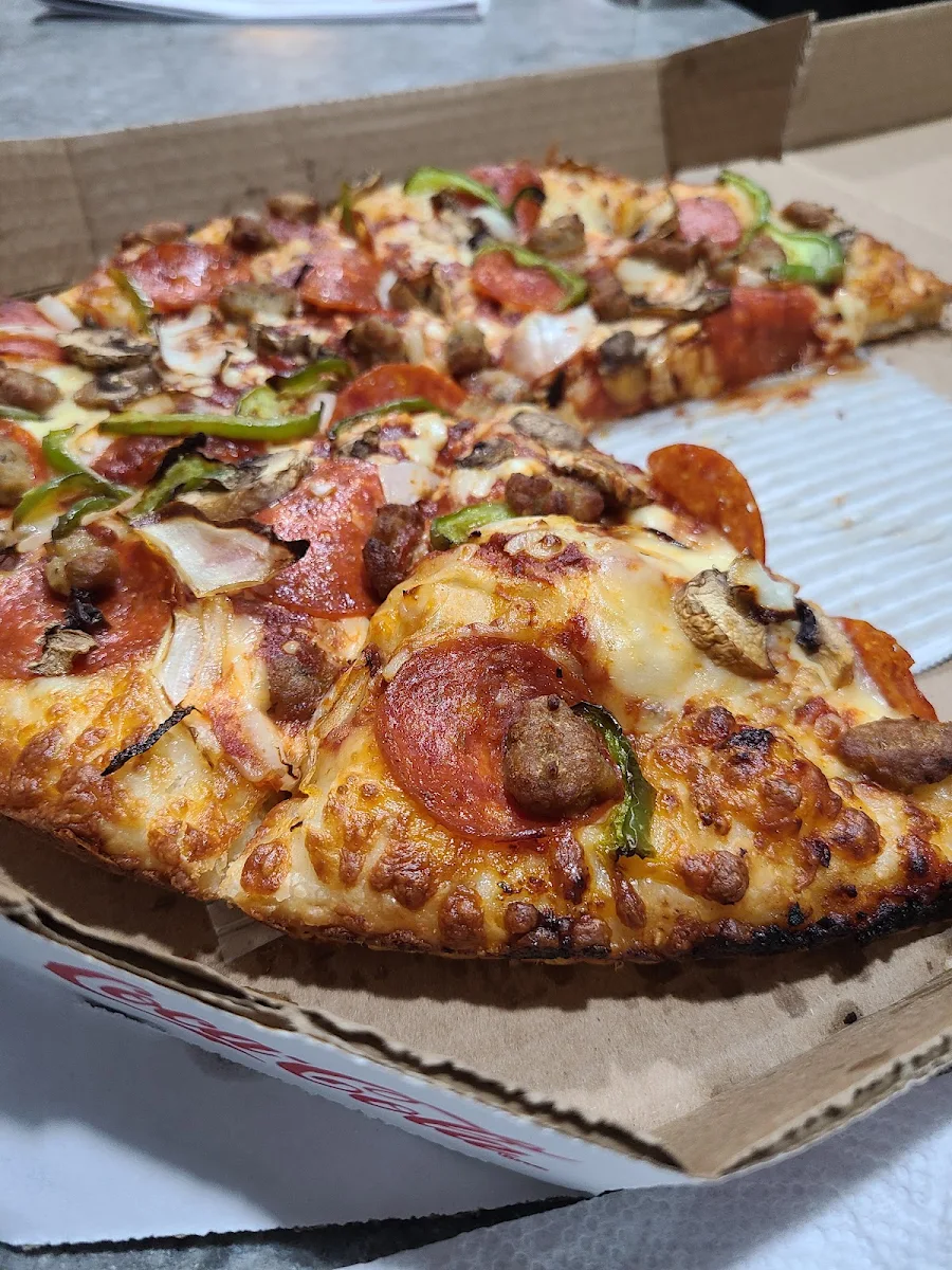 Deluxe Pan Pizza